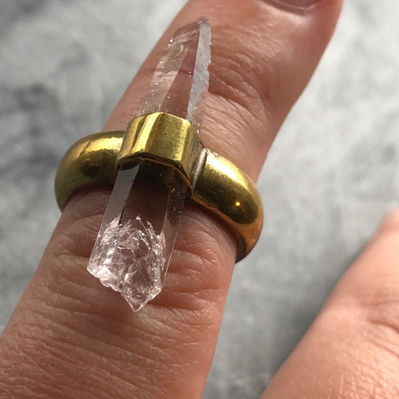 Quartz ring - Picture 4 of 4